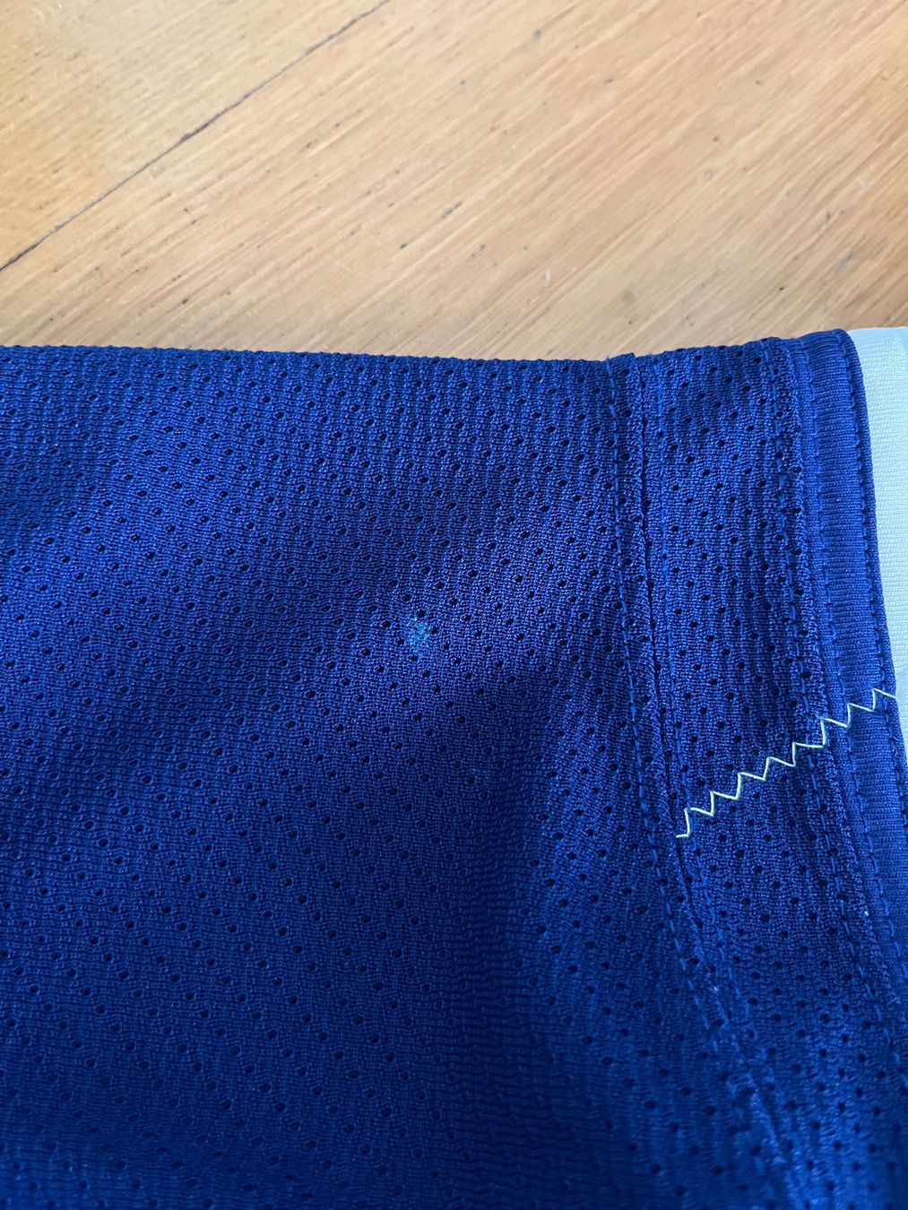 Gameworn Leibchen & Hosen: Vancouver Canucks game worn Bobby Sanguinetti – Gebraucht aus Bern von Myloulou 2