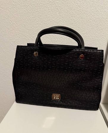 Schwarze Guess Handtasche, neuwertig, super Zustand!