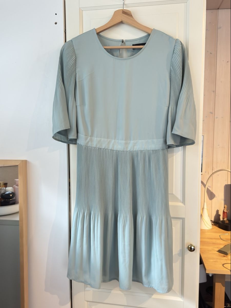 Vero Moda Vestiti: Vero Moda Kleid, Grösse M, hellblau, Sommer, neuwertig – Nuovo e nell'imballaggio originale da Muotathal venduto da mar_9j7g 1