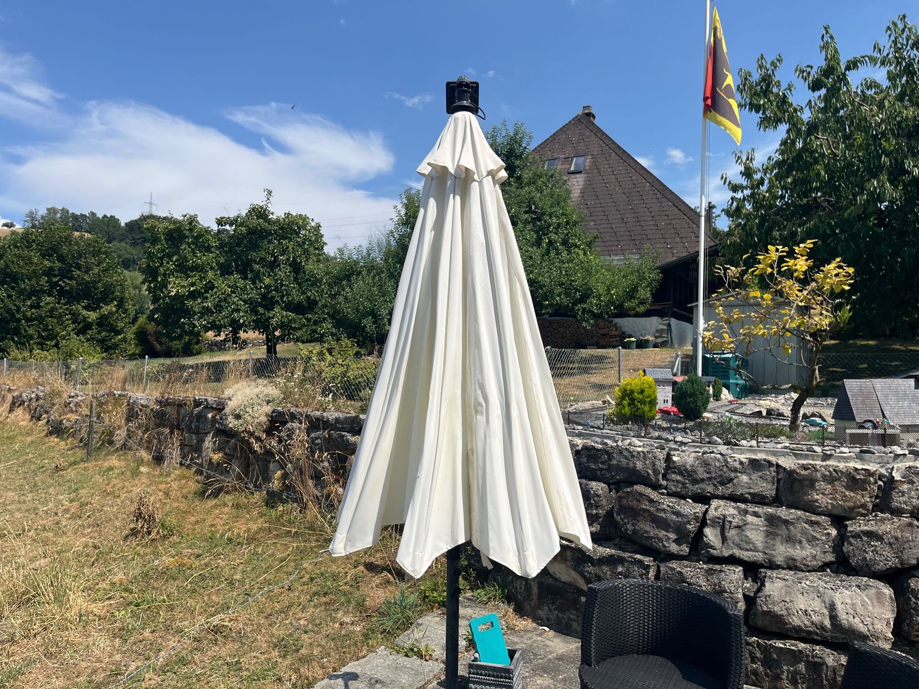 Ombrelloni: Sonnenschirm drehbar – Usato da Detligen venduto da Memac 3