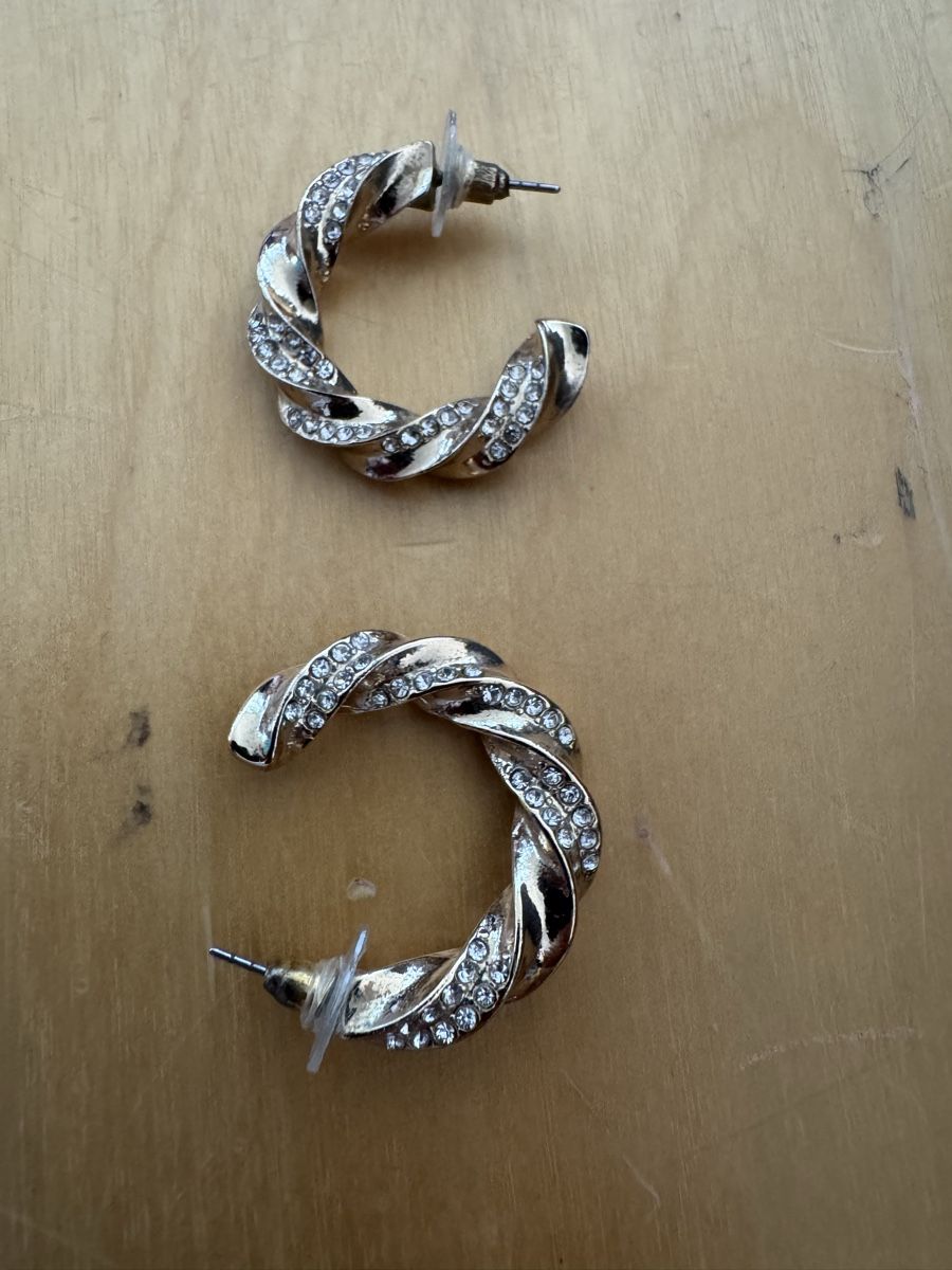 Orecchini pendenti & Orecchini a lobo: Kleine Creolen mit Strass – Usato da Luzern venduto da wet_7bm6