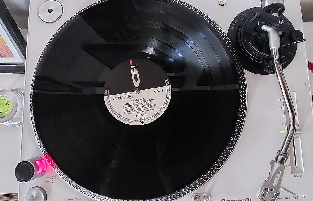 Dischi in vinile: CHRIS REA - DANCING WITH STRANGERS LP (1987) – Usato da NENDELN venduto da Vinylandmote 2