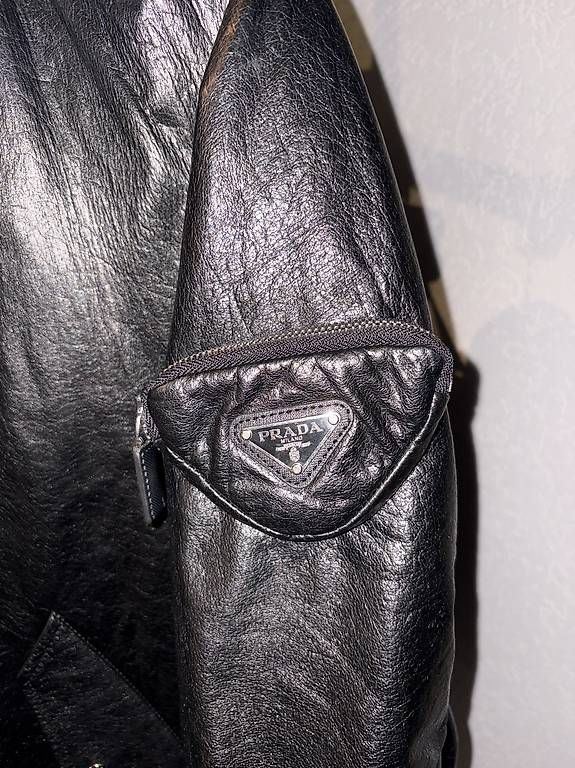 Jacken: Prada Bomberjacke – Gebraucht aus Obergerlafingen von raj_5njg 1