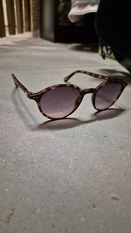 Lunettes & Verres: Ted Baker Sonnenbrille, Damen – D'occasion à Erstfeld par Guz93