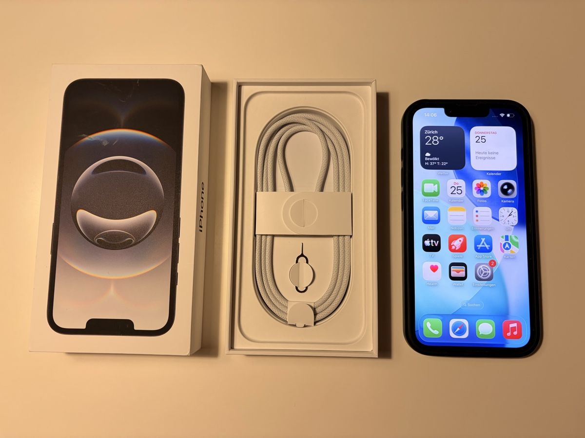 Apple Telefoni cellulari / Smartphones: iPhone 16e schwarz 128 GB – Usato da Altnau venduto da kurvenmuehle