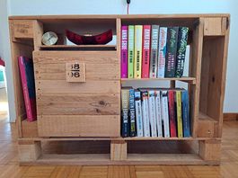 Side-Board aus Paletten