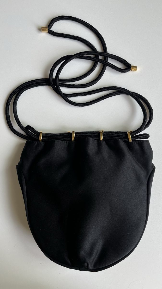 Sacs femmes: VINTAGE BLACK SATIN POUCH BAG RODO – Neuf (Voir description) à Lugano par yul_fhg2 5