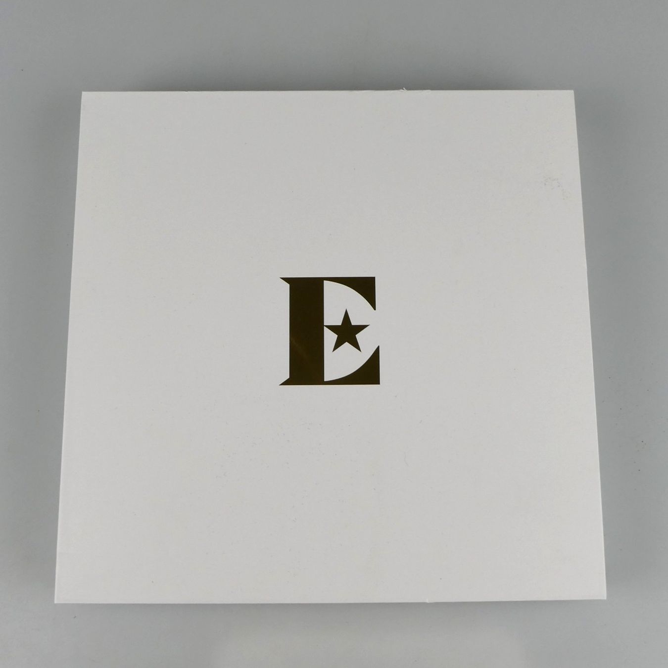 Album: Elton John  "GOODBYE YELLOW BRICK ROAD" Geschenk Set – Nuovo (secondo la descrizione) da Volketswil venduto da brockipfannenstil 1