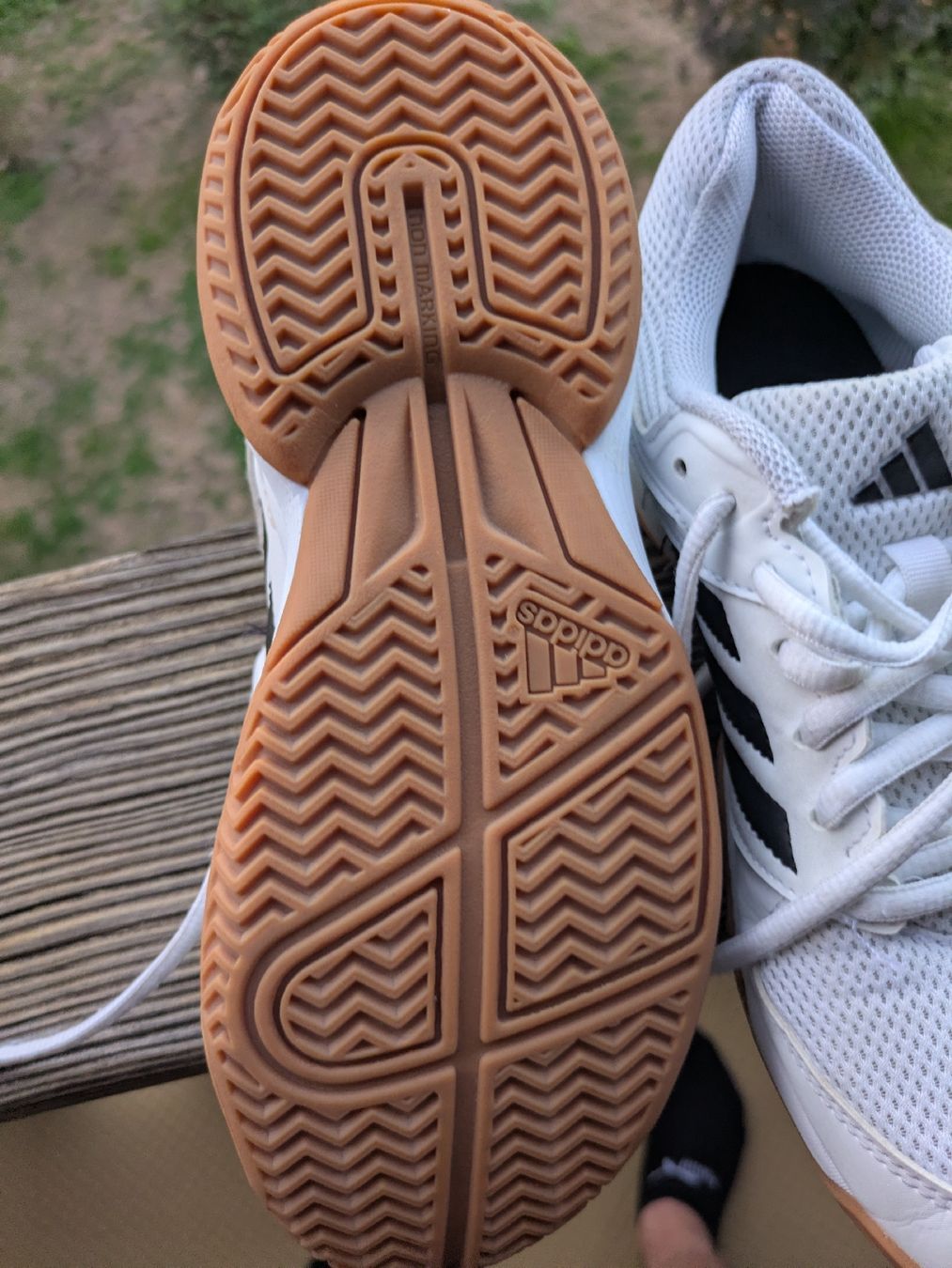 Scarpe da uomo: Hallenschuhe – Usato da Noflen BE venduto da TC16