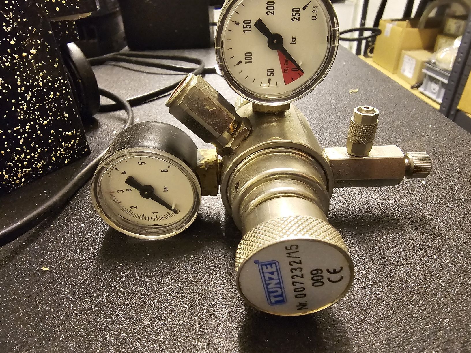 Pompes et pièces: co2 Ventil Tunze – D'occasion à Samstagern par FastLive