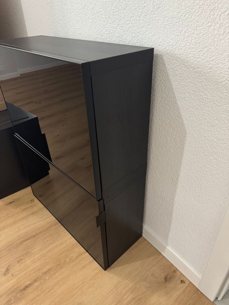 Ikea Meubles TV: IKEA Meuble tv avec rangement  – Neuf (Voir description) à La Chaux-de-Fonds par ped_8hw7 7