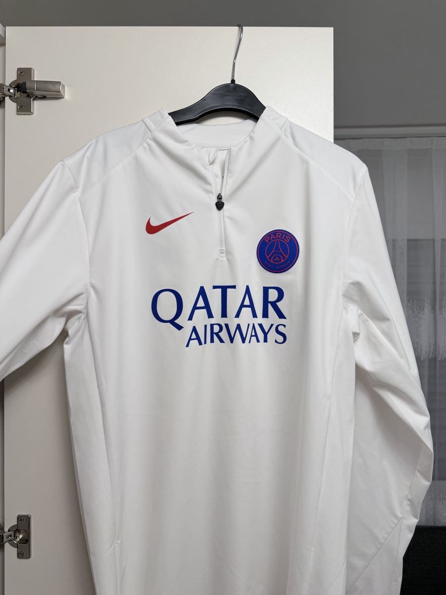 Nike Canottiere & Pantaloni: PSG Trainingsoberteil – Nuovo (secondo la descrizione) da Steinhausen venduto da Albin6312