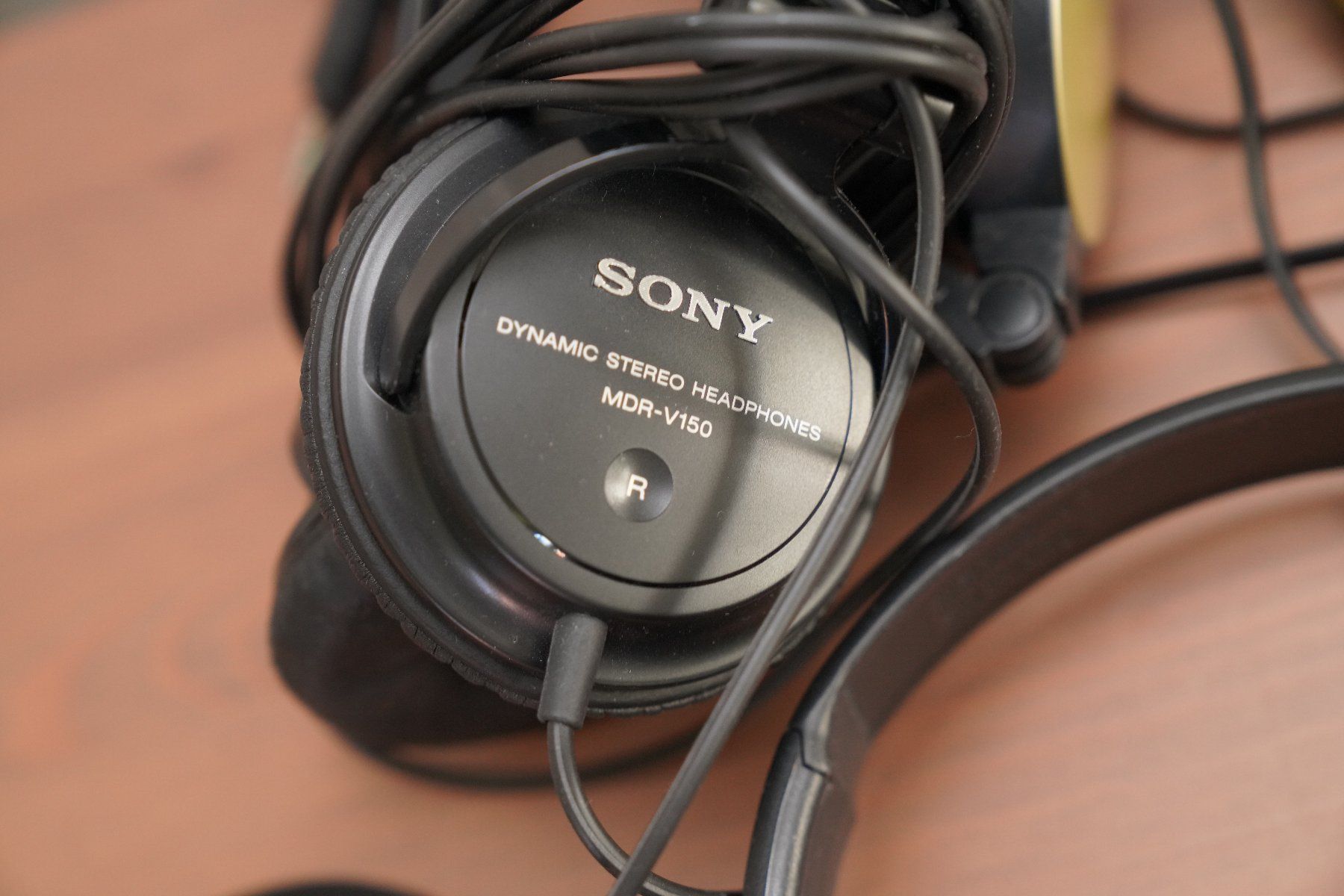 Cuffie: 4 Kopfhörer kabelgebunden: 1 Sony mit ANC + Sennheiser + HP – Usato da Zürich venduto da Lock5151 2