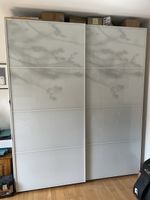 Grosser Kleiderschrank mit Schiebetüren (IKEA)