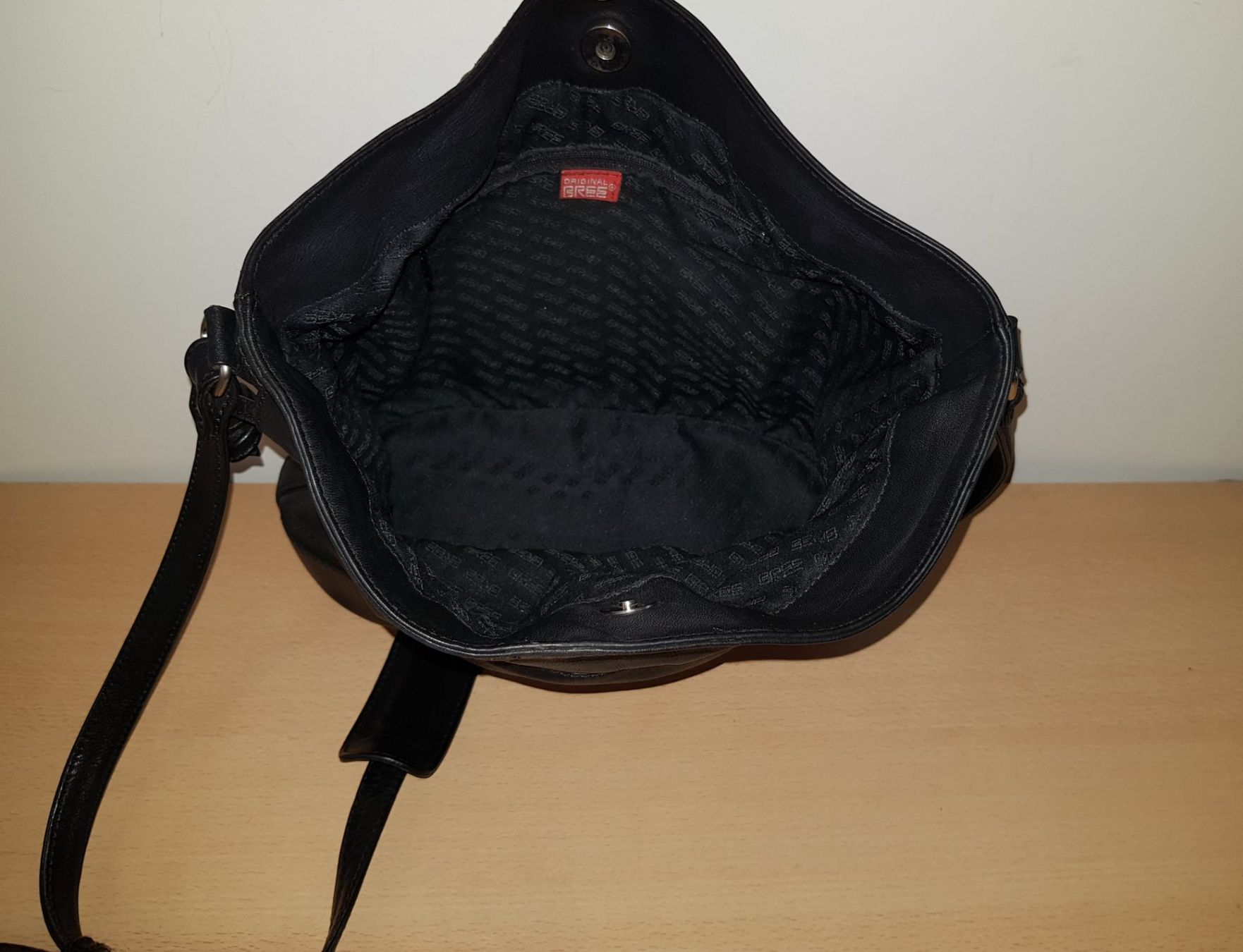Bree Borse da donna: Bree Beuteltasche/Umhängetasche – Usato da Basel venduto da fafa68 5