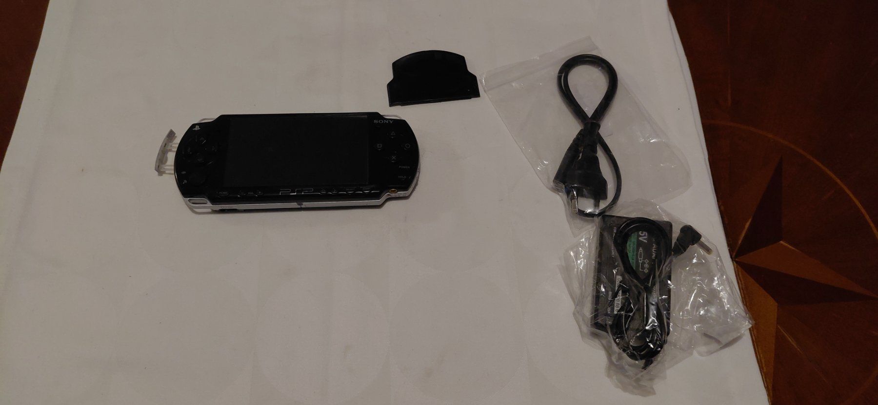 Sony Consoles: PSP 1004 grau  /ohne Akku – D'occasion à Gretzenbach par Uli1980 2