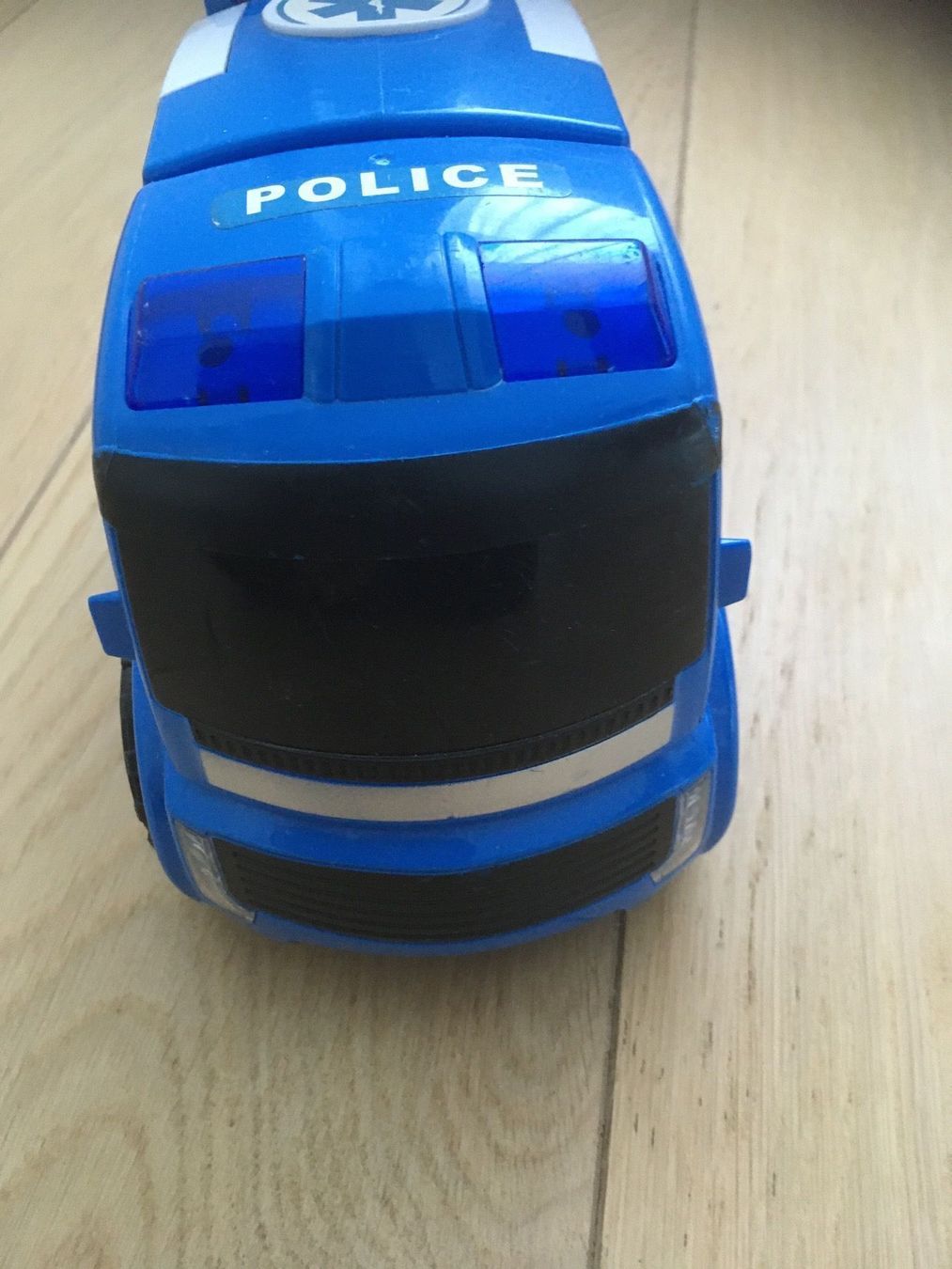 Giocattoli: Riesen Polizei Auto! – Usato da Gächlingen venduto da Tara_devi 2