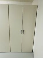 weisser Schrank praktisch auch für den Keller
