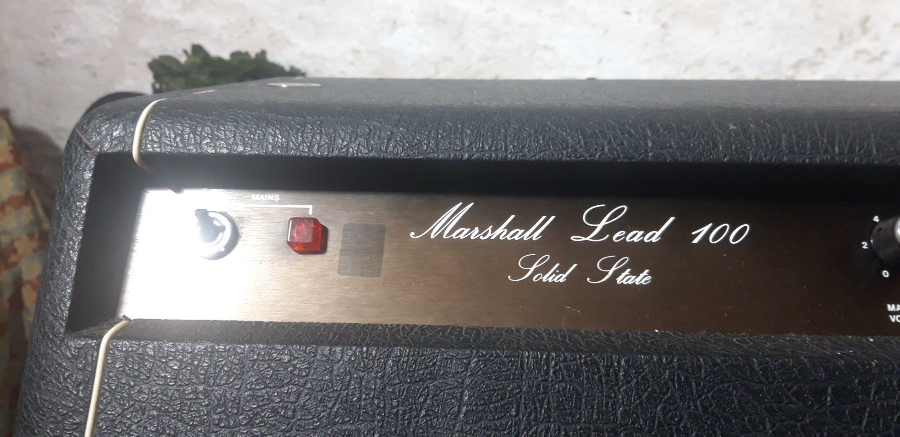 Marshall Amplificatori: Marshall Solide State, 100W 4x12 -Kombination – Usato da Thun venduto da Sternschnuppe7 3