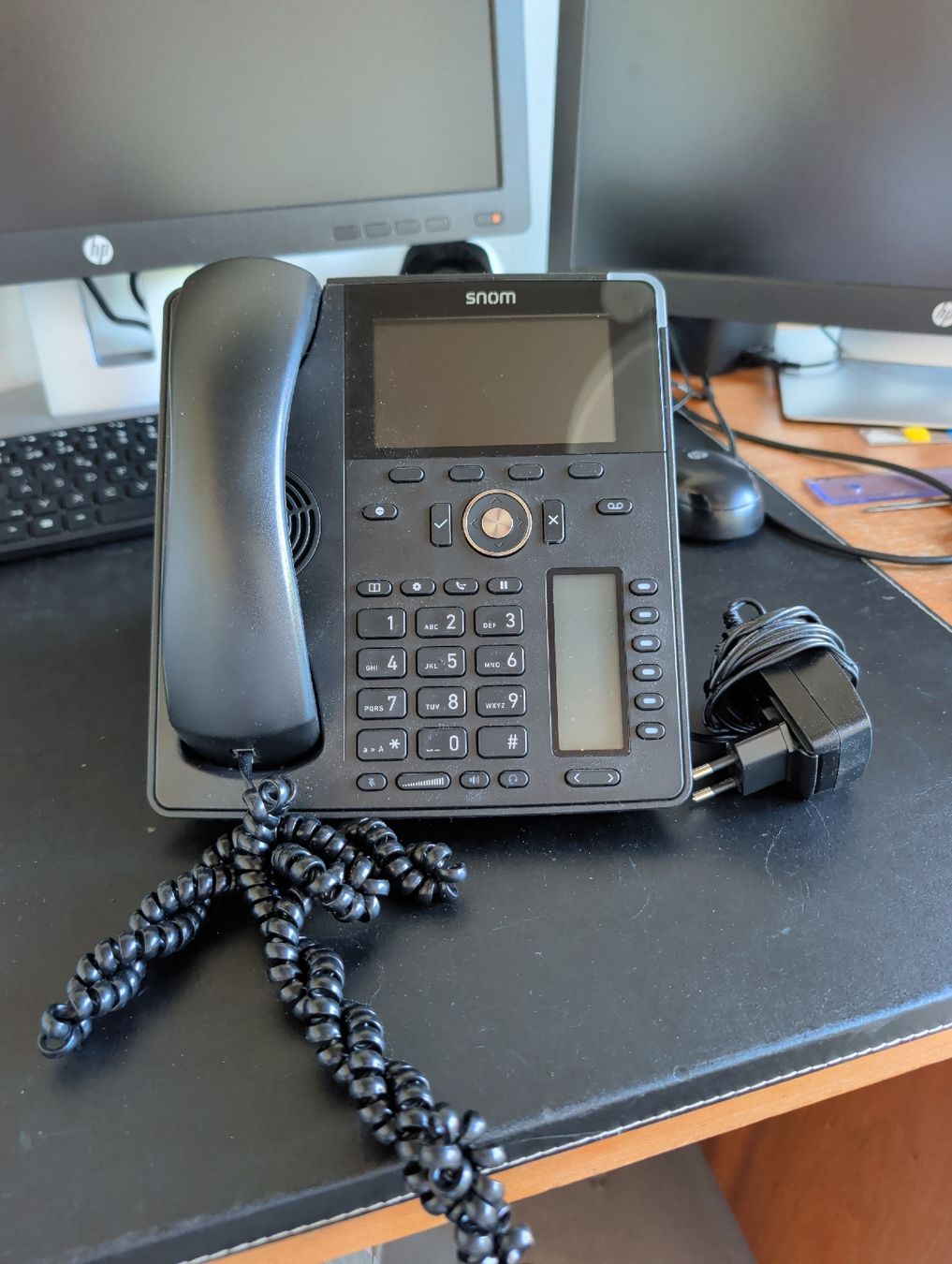 Snom Téléphones: Snom D785 IP Telefon mit Netzteil gebraucht – D'occasion à Lommis par Gintomic