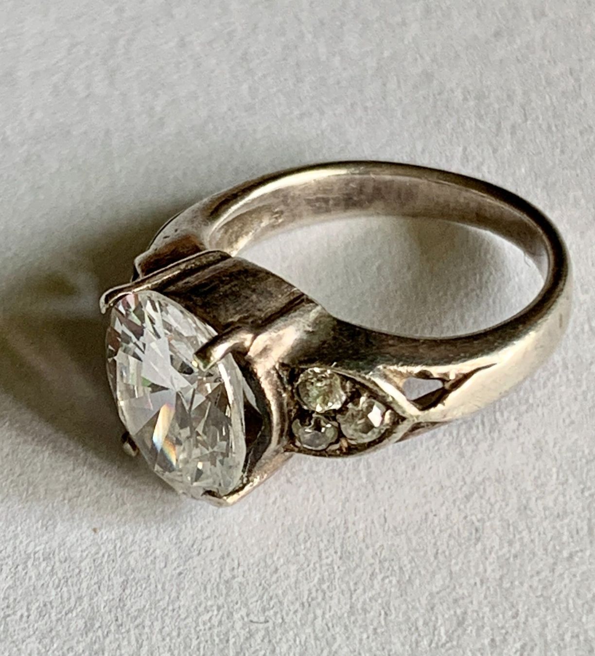 Anelli: Silberring 925er mit Zirkoniasteinen – Usato da Kloten venduto da Nephty 1