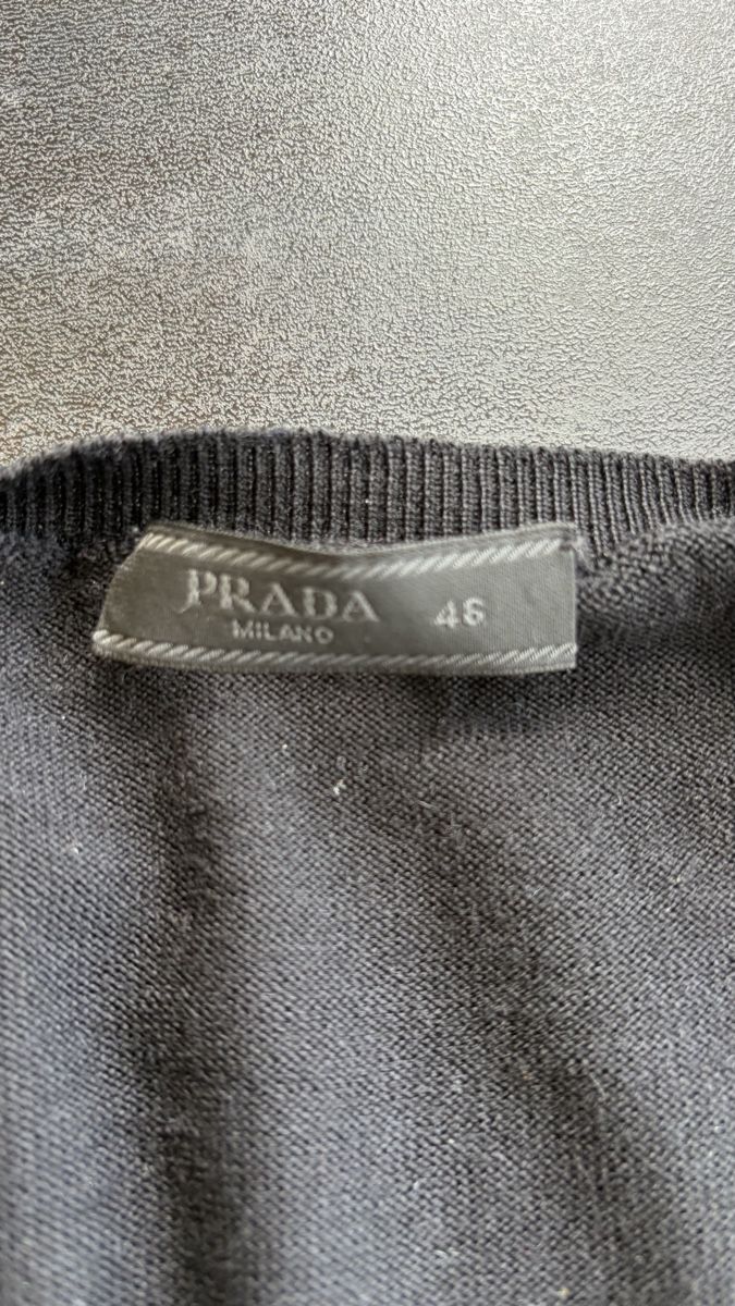 Prada Maglioni & Felpe: Prada Pullover Schwarz V-Neck Herren Luxus Designer Gr. 46 – Usato da Zürich venduto da mat_bcg2 1