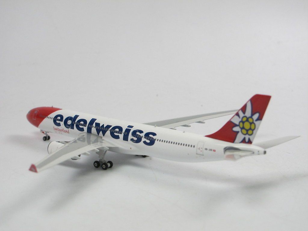 Edelweiss Kit di modellismo & Modellini statici: A330-300 EDELWEISS – Nuovo e nell'imballaggio originale da Morges venduto da iljamuromez 2