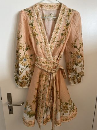 Kleid Wickeloptik Blumenmuster Grösse S neu