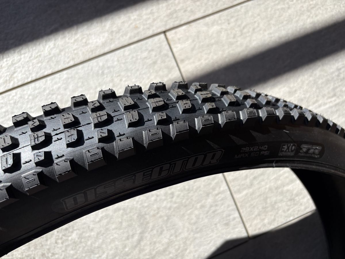 Maxxis Pneus & Kompletträder: MAXXIS Dissector & Rekon / 29x2.4 – Neu und originalverpackt aus Uster von MorlockS 3