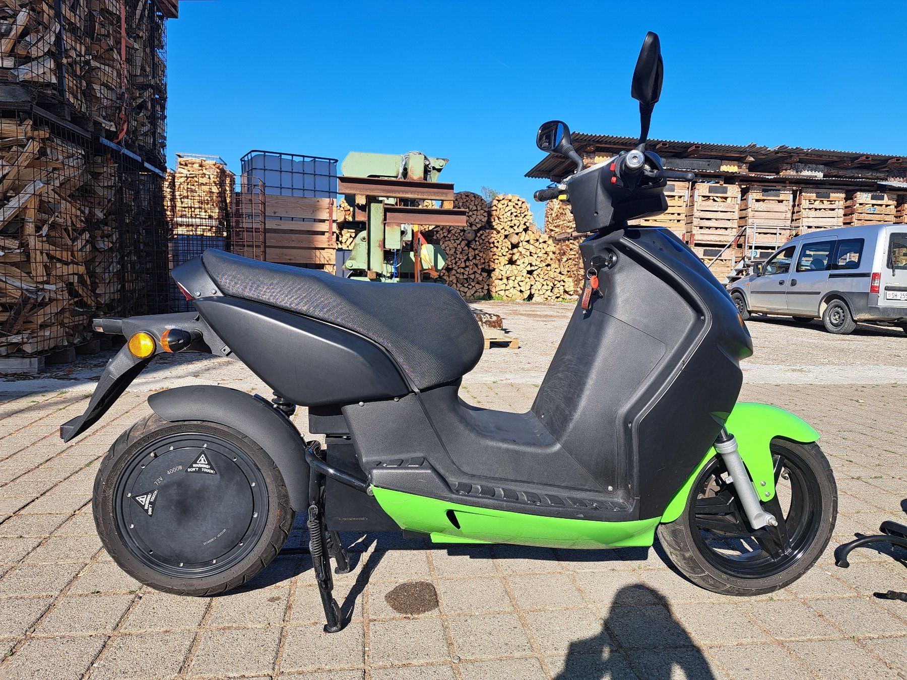 Scooter: Vengo V100 Elektro Roller E-Scooter Lieferung möglich – Usato da Hallau venduto da ZIEGLER-Motorhandel