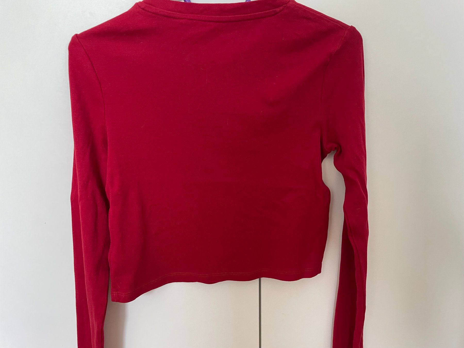 H&M Blusen, T-Shirts & Tops: Crop Top H&M rouge – Gebraucht aus Petit Lancy von gil_hr6v 4