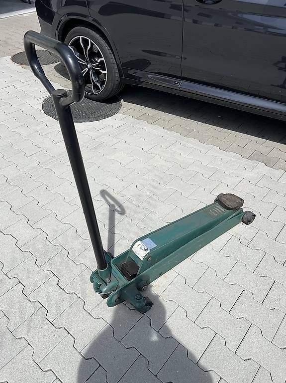 Alle Werkzeuge: Wagenheber Compac – Gebraucht aus Kradolf von hupfer01