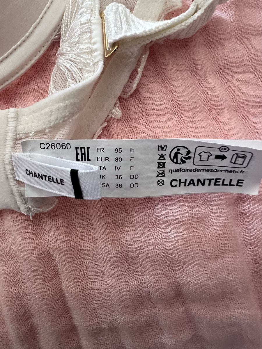 Sonstige Unterwäsche: BH Chantelle weiss EUR 80 E  – Gebraucht aus Unterterzen von syllalex 1