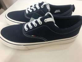 Neue Sneakers von Tommy Jeans
