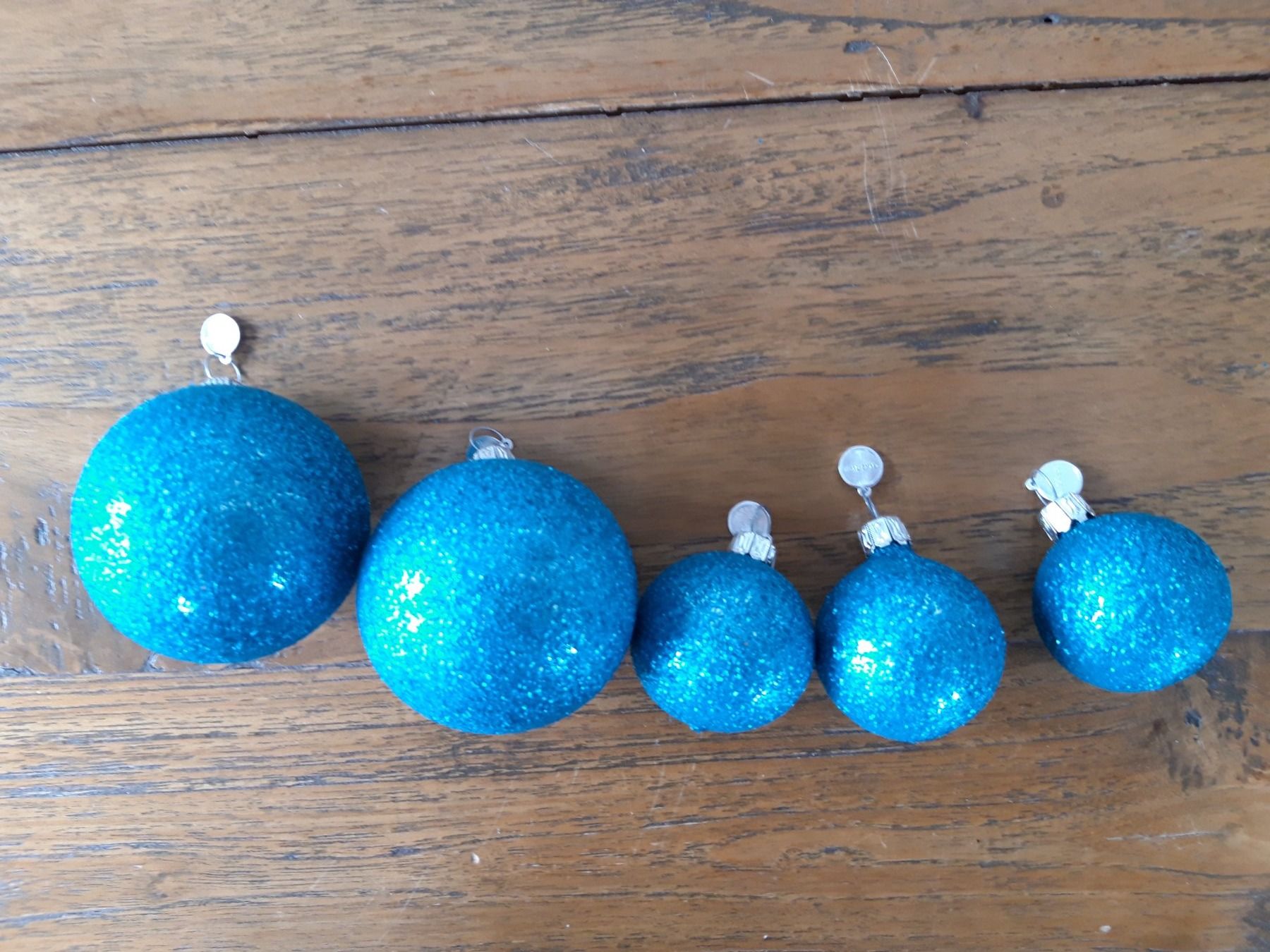 Globus Tutte le decorazioni: 5 Türkis Glitzer Globus Weihnachtskugel Christbaumschmuck – Usato da Feuerthalen venduto da tanatha_st
