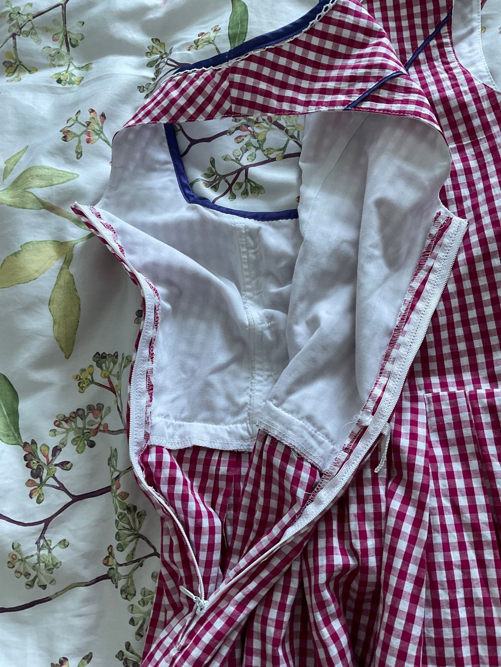 Kleider: MarJo schönes Dirndl mit Bluse Gr 34 top Zustand – Gebraucht aus Urdorf von alda02 9