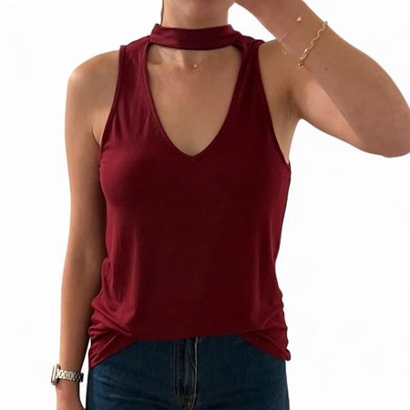 Pull&Bear burgundy top with choker neck, size XS