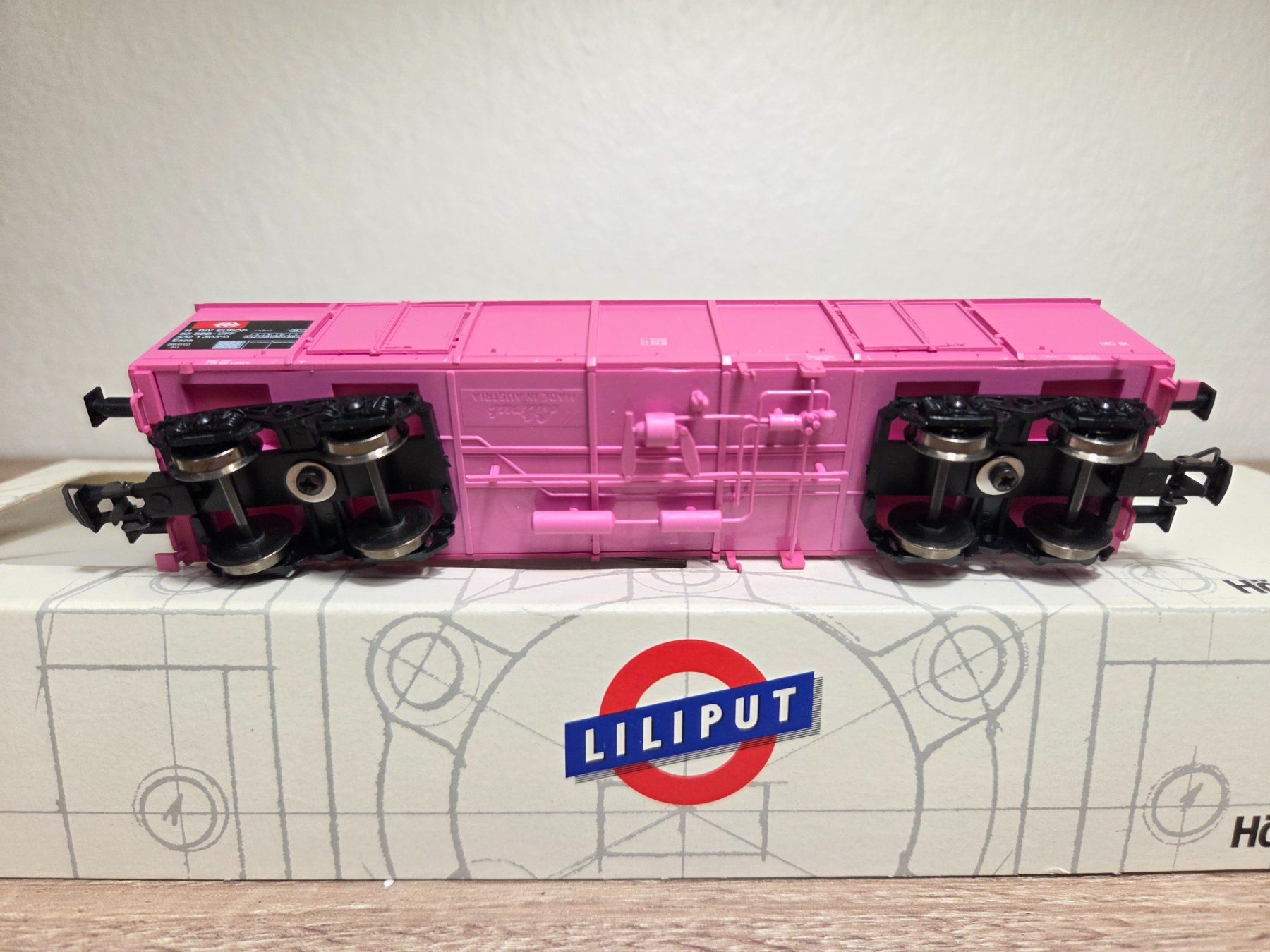 Liliput Modellini di ferrovie: Liliput 244 51 Güterwagen SBB H0 – Nuovo e nell'imballaggio originale da St-Aubin-Sauges venduto da Lo_Go 4