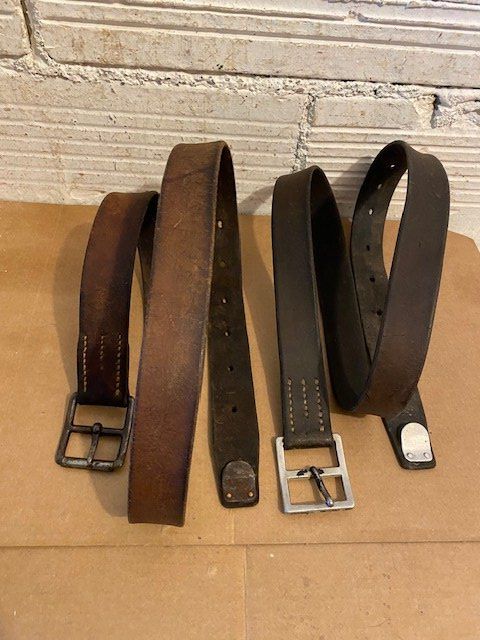 Armée suisse Ceintures: 2 X CEINTURON / GÜRTEL  110 CM   CH ARMEE – D'occasion à Chur par silbermon