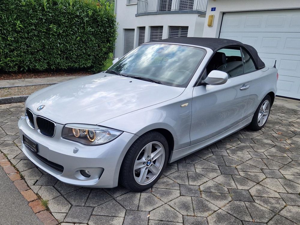 Elegantes Bmw 118 I Cabrio Bildernull