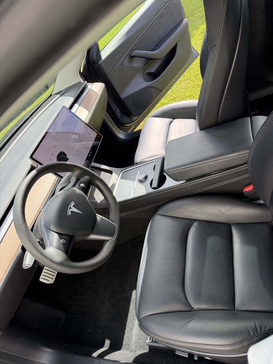 Tesla Autos: Tesla Model 3 Performance Stealth Refresh Heatpump 2021 – Gebraucht aus Rolle von viceroy 8