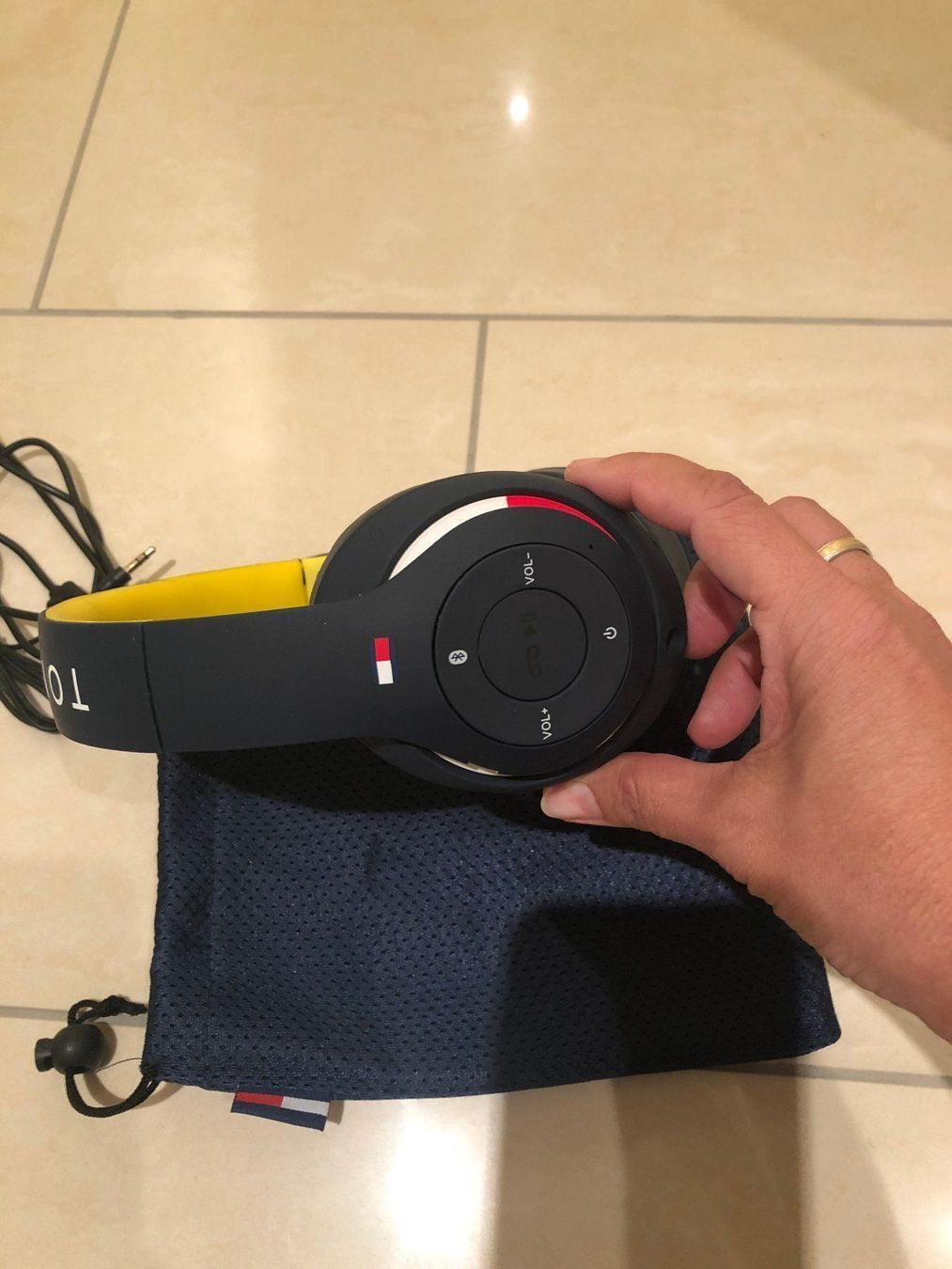 Cuffie: Kopfhörer neu Thommy Hilfiger – Nuovo (secondo la descrizione) da Deitingen venduto da gol_xd5d 2