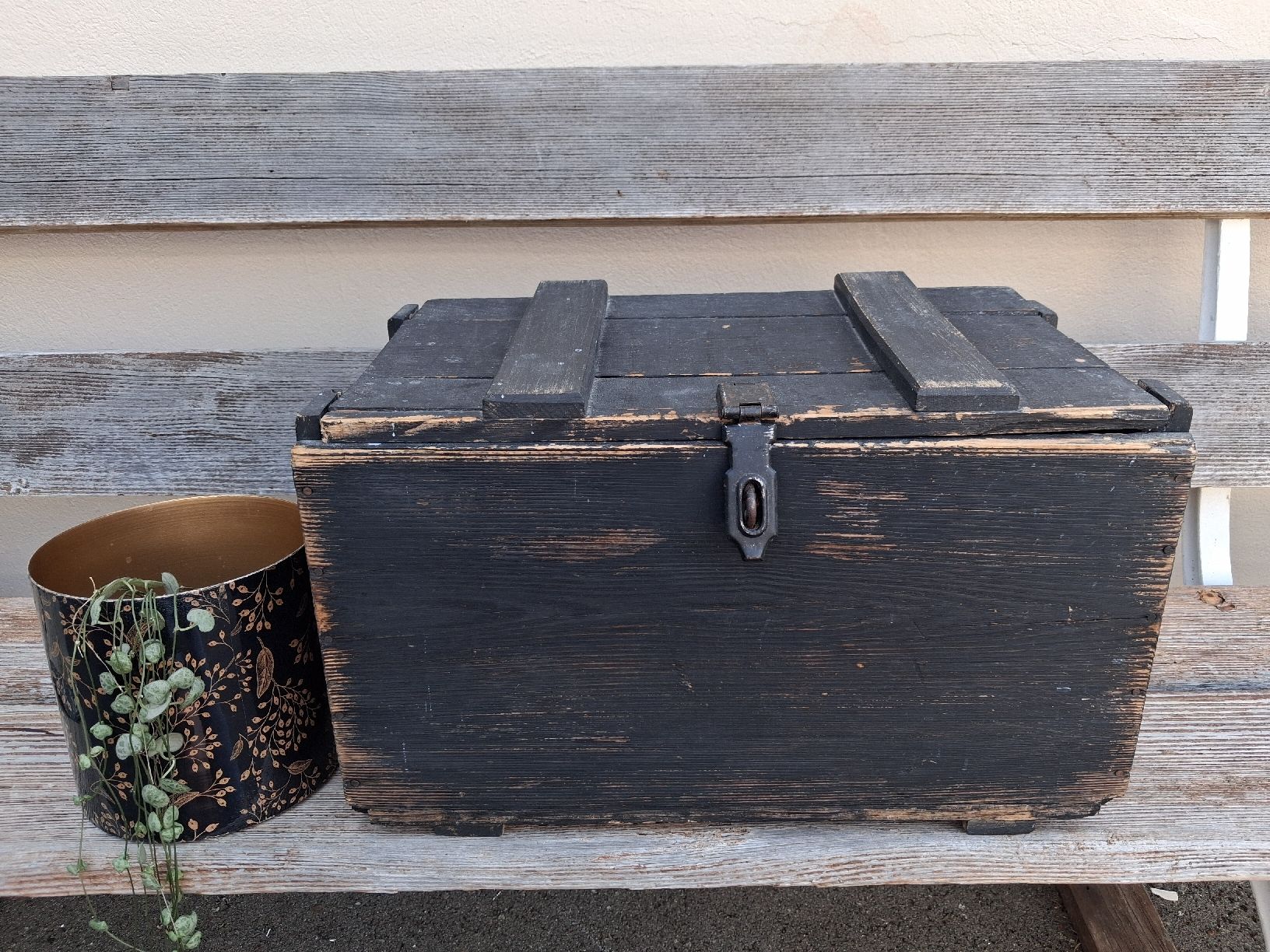 Equipement & pcs de rechange: Schöne alte Holzkiste  – D'occasion à Gurzelen par Boutique 1
