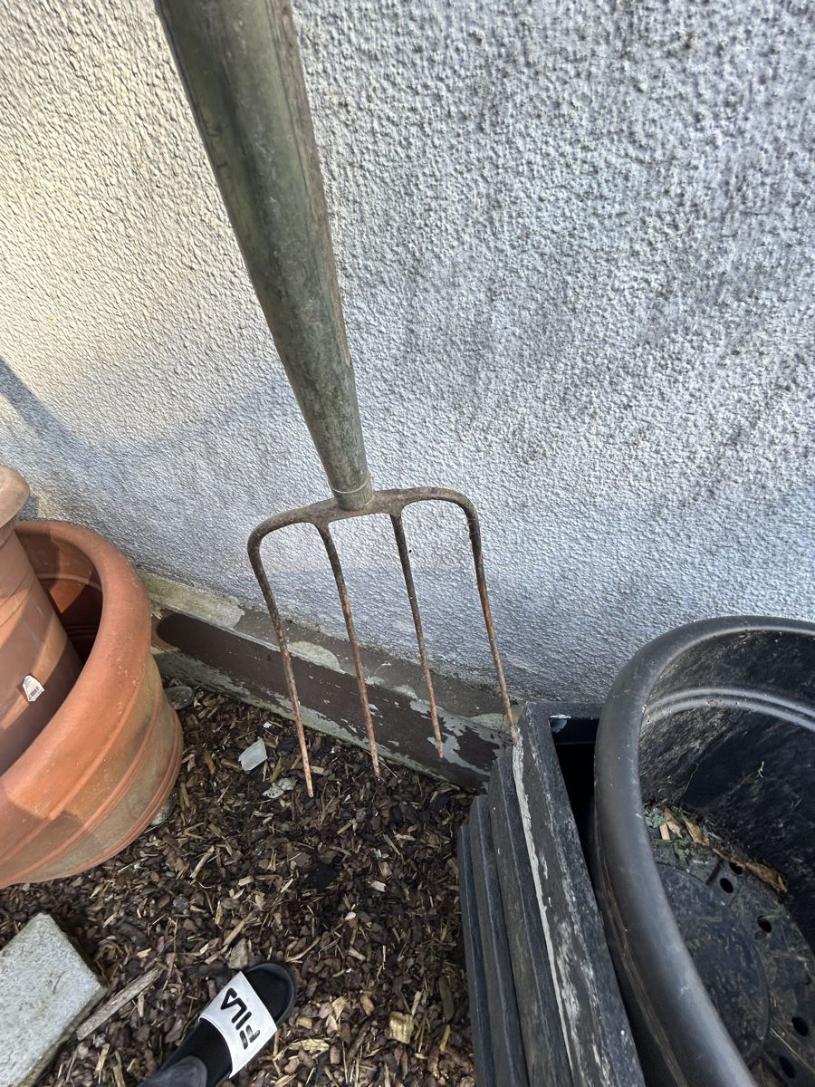 Tous les outils: Gartengabel aus Metall & Holz Heugabel Mistgabel – D'occasion à Mühledorf SO par Dania77 3