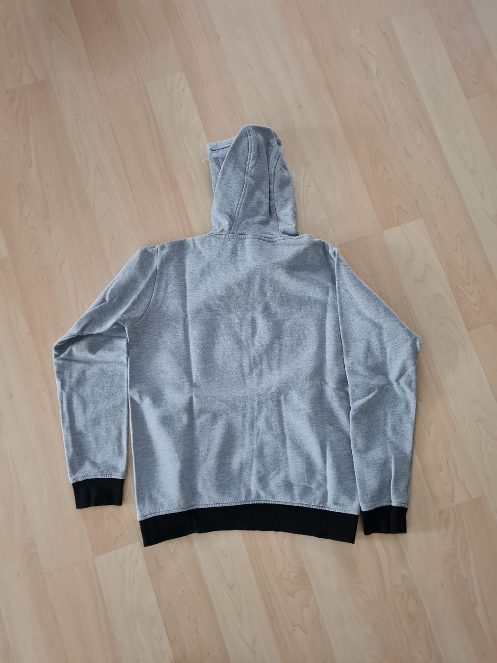 Lotti & Set di vestiti: 2 Kapuzenpullover Bench / LMTD Gr. 158/164 – Usato da Rotkreuz venduto da tat_8zds 2
