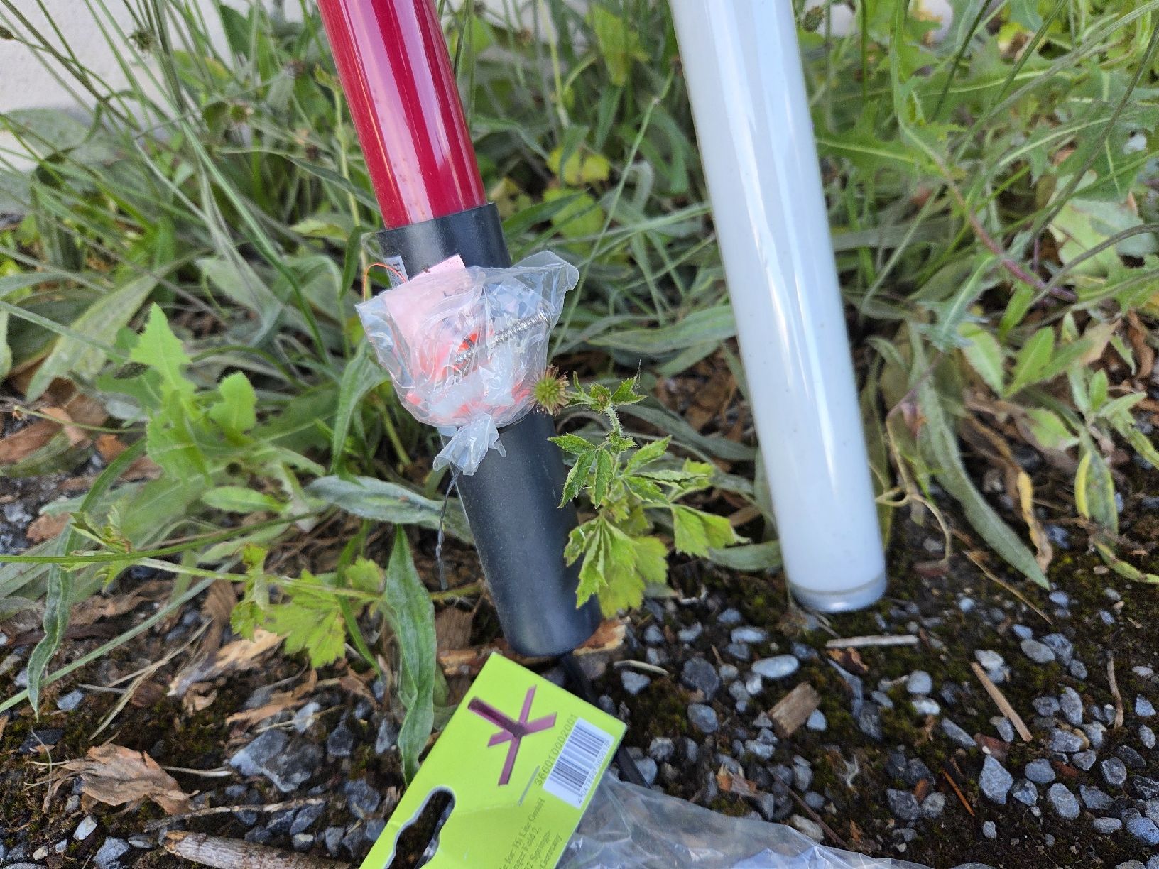Lampade: Stehlampe Roter Leuchtstab – Usato da Wädenswil venduto da weihpos 4