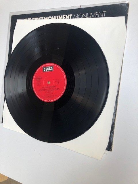 Schallplatten: Monument – Gebraucht aus Aarwangen von Jukebox3 8