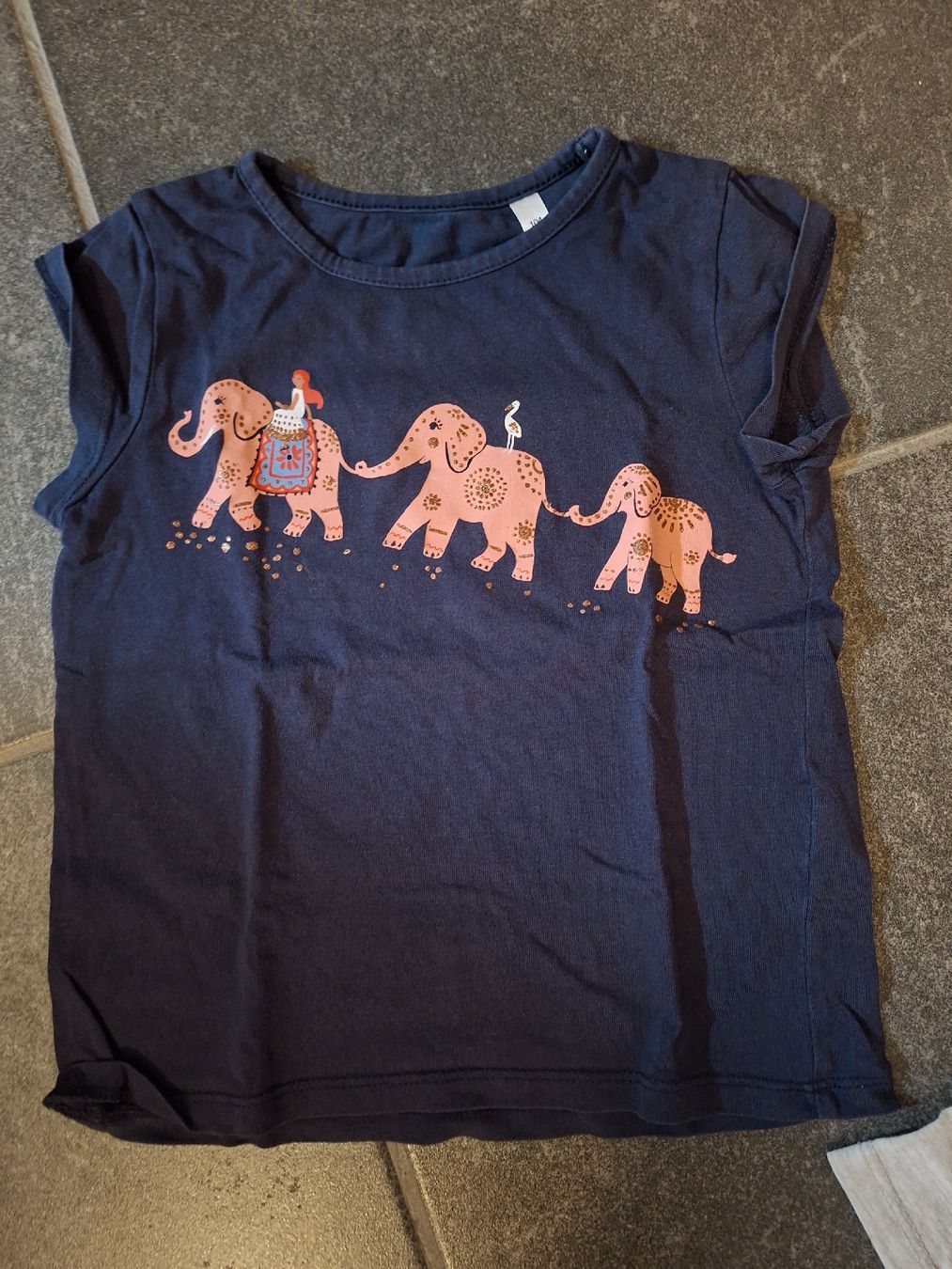 Kleiderpakete & -sets: 3 Mädchen T-Shirts  / Grösse 104 Set – Gebraucht aus Niedergampel von Picas2ndHand 3