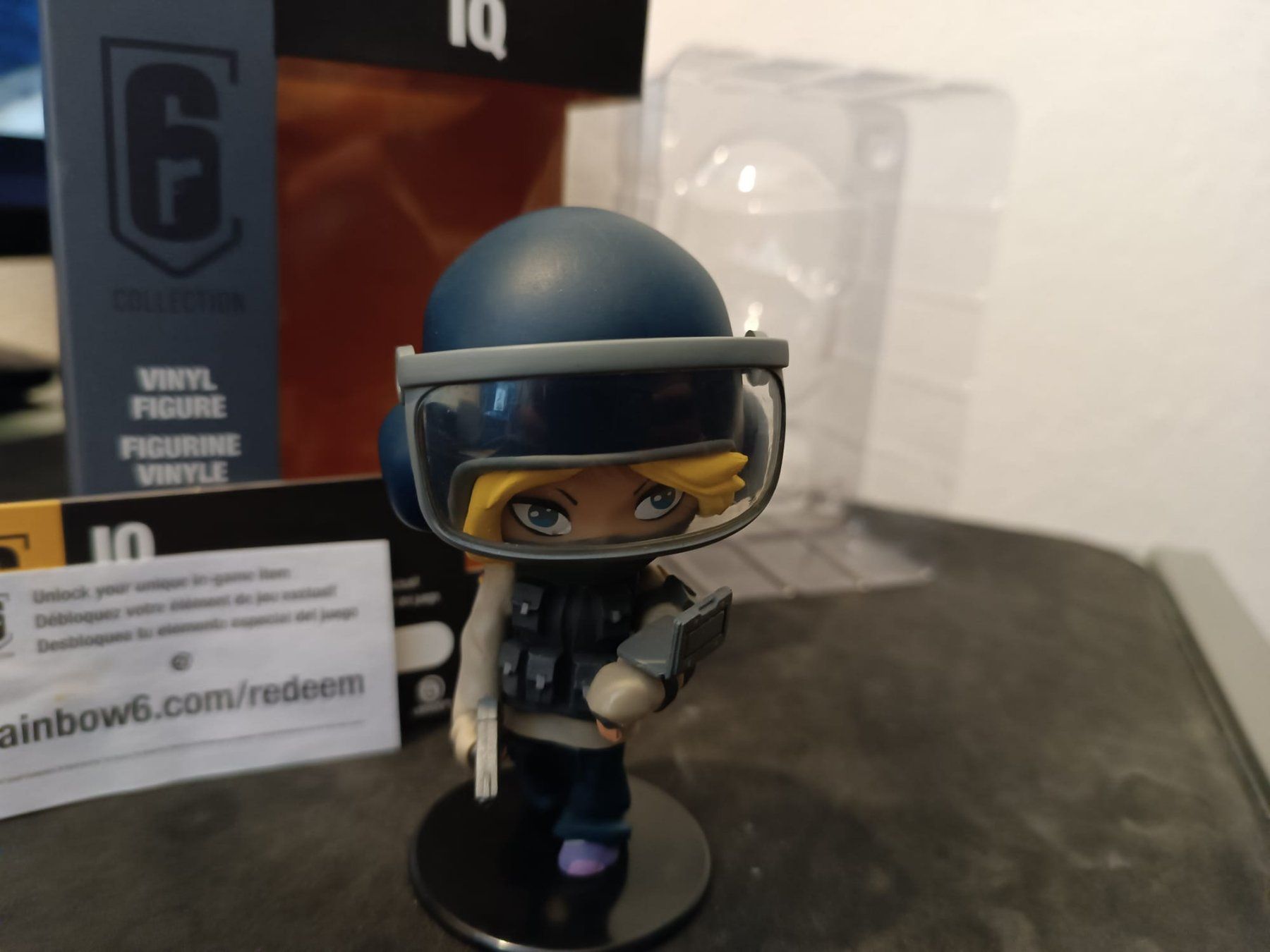 Statuette: Rainbow Six Siege - IQ Vinyl Pvc Statue - Code Used – Usato da Locarno venduto da Johnnys_Retro_Shop 2