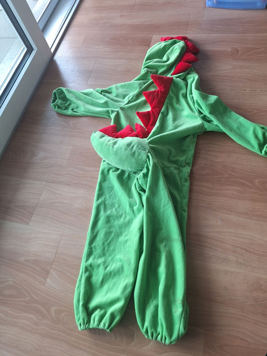 Kostüme: Fasnachtskleid Drachen / Dino 116/128 – Gebraucht aus obfelden von claudia.horni 1